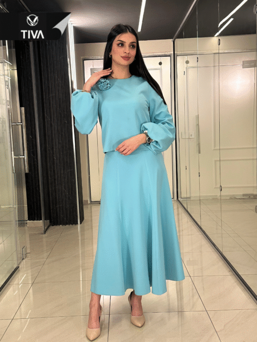 ⁦طقم تنورة وردة – لمسة فاخرة لإطلالتك⁩ - الصورة ⁦2⁩